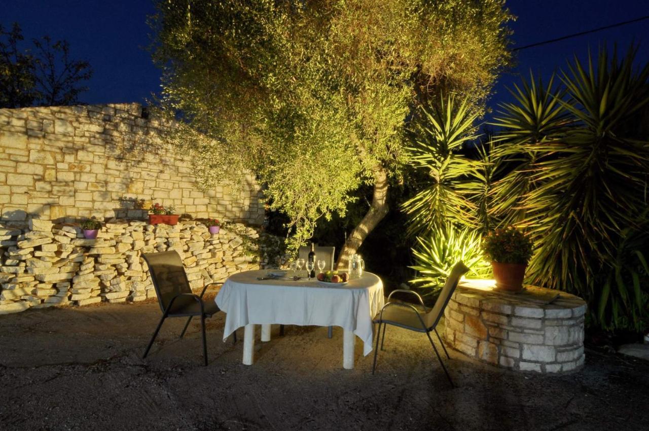 Kloudas Apartments Potamos  Bagian luar foto