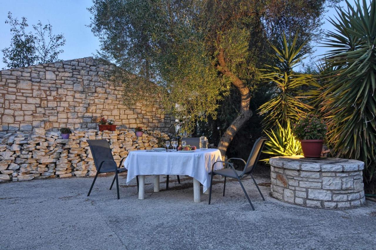 Kloudas Apartments Potamos  Bagian luar foto